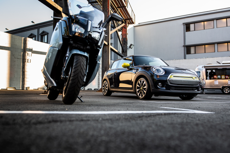 Illustration for article titled The Electric Mini Cooper SE Is a Lot of Fun. But Is That Enough?